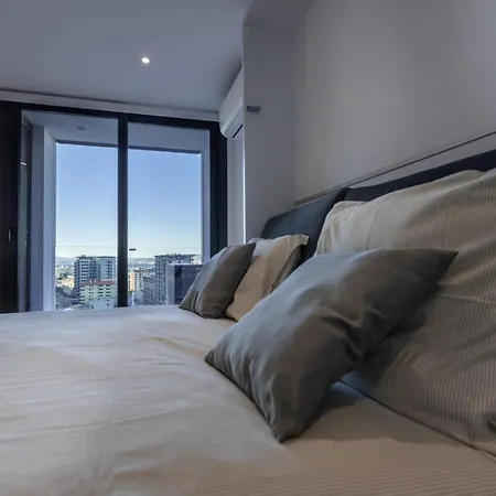 Apartment Great Studio With View-hosted By Sweetstay