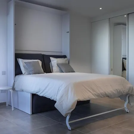 Great Studio With View-hosted By Sweetstay *