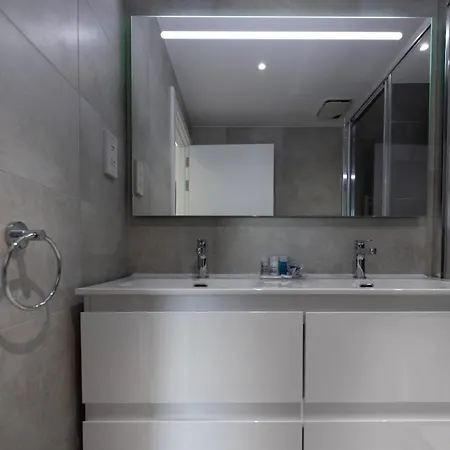 Apartment Great Studio With View-hosted By Sweetstay Gibraltar